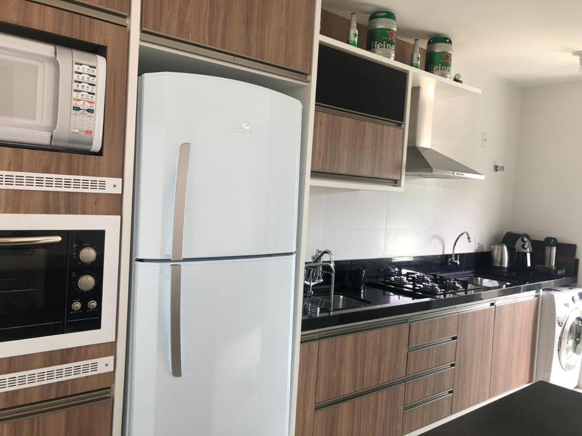 Lindo Apartamento Praia De Palmas Daire Governador Celso Ramos Dış mekan fotoğraf