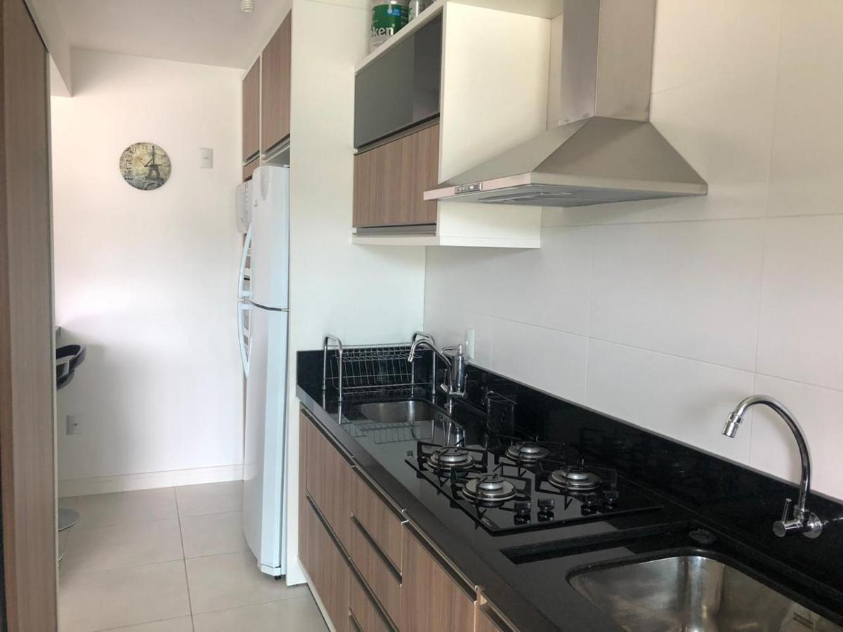 Lindo Apartamento Praia De Palmas Daire Governador Celso Ramos Dış mekan fotoğraf